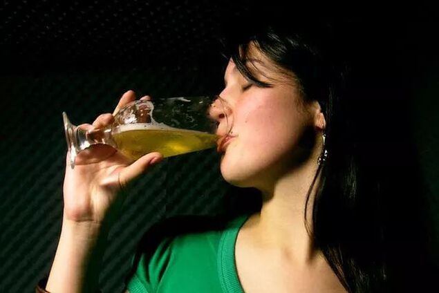 ženský pivní alkoholismus