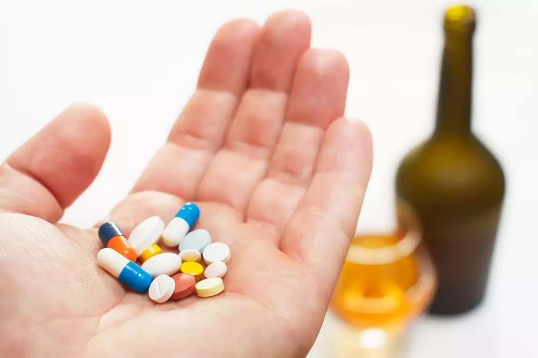 Je možné kombinovat antibiotika a alkohol