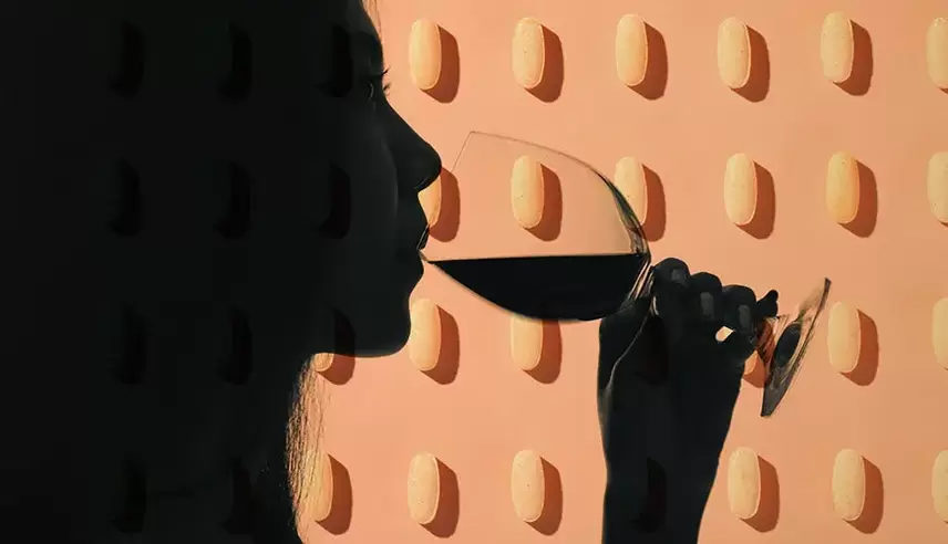 pití alkoholu a současné užívání antibiotik